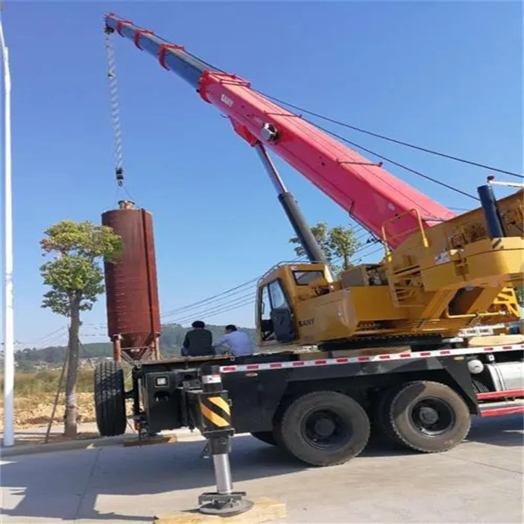 永春县吊车租赁作业时的保养和维护