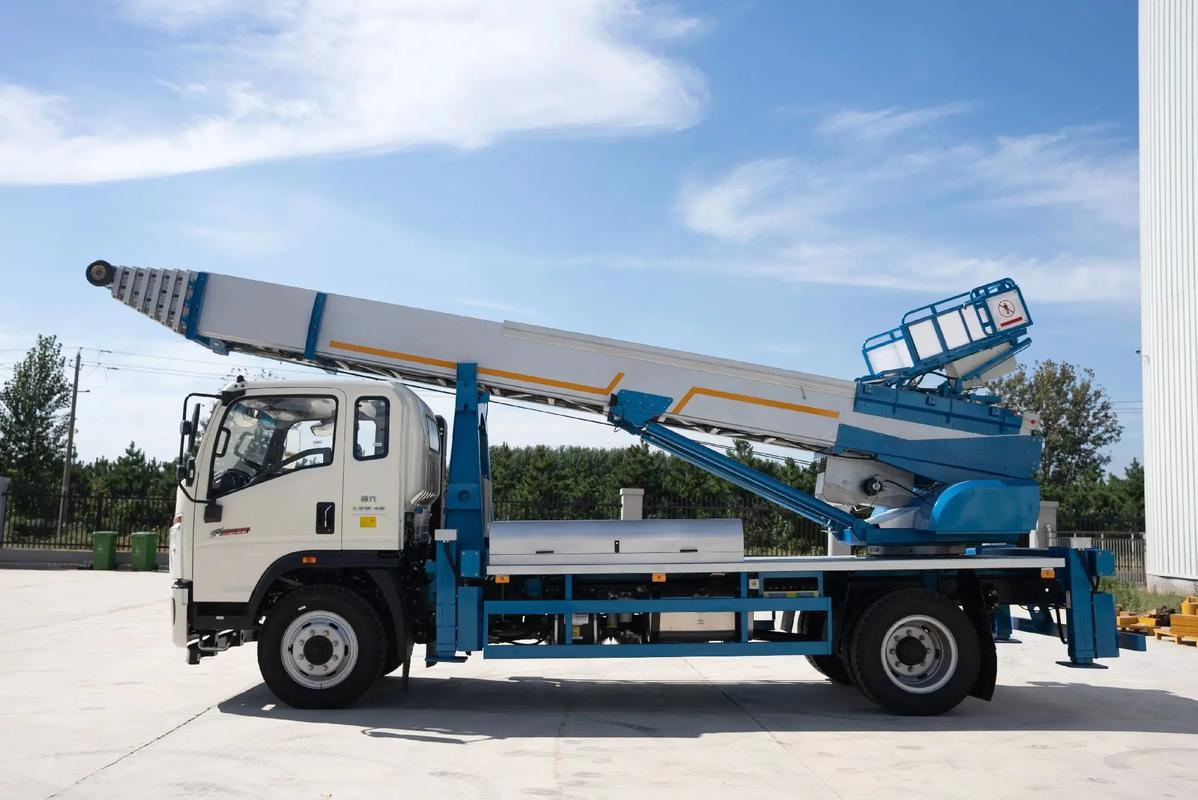 永春县云梯上料车租赁费用