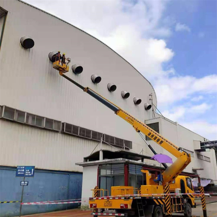 永春县高空作业车出租服务：专业广告牌安装解决方案