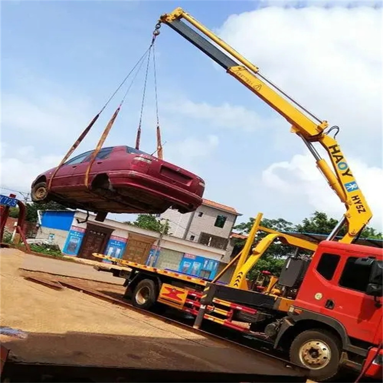 永春县吊车吊汽车的正确方法